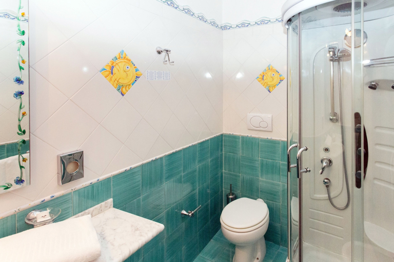Bathroom 4, Fico d'India Relais, Salerno