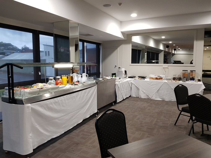 Food & Drinks 5, Nightcap at Burnie Townhouse, Burnie - Pt A