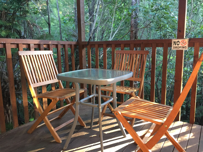 Others 4, Kanuka Ridge Lodge and Backpackers, Tasman
