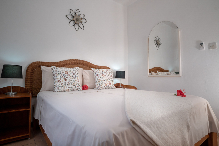 Bedroom 3, La Maison Hibiscus