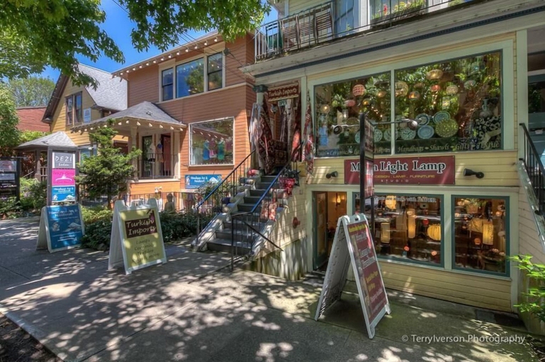 Exterior & Views 2, Inn at Northrup Station, Multnomah