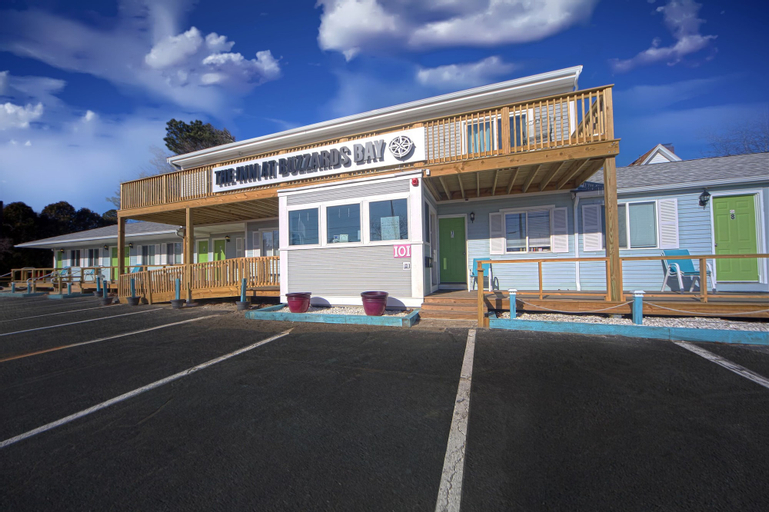 The Inn at Buzzards Bay, Barnstable