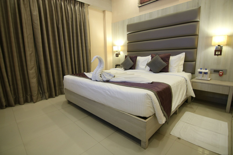 Bedroom 4, Golden Tulip Salt Lake City Kolkata, North 24 Parganas