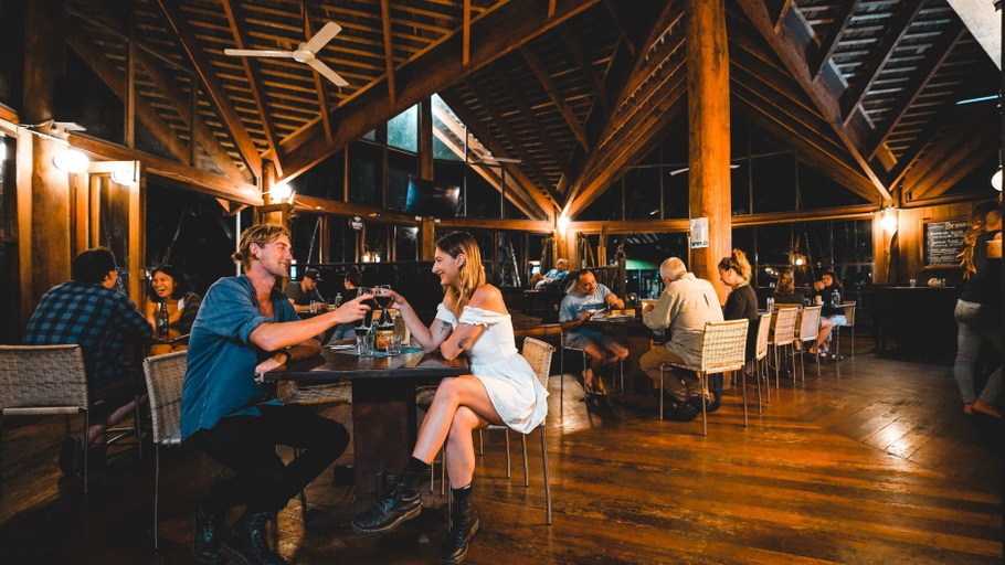 Food & Drinks 5, Ferntree Rainforest Lodge, Douglas
