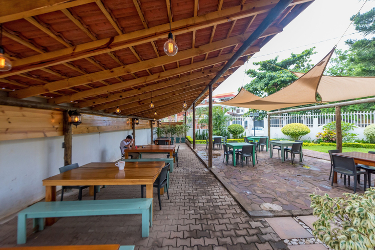 Food & Drinks 5, Sommerschield Guest House & Restaurant, Maputo