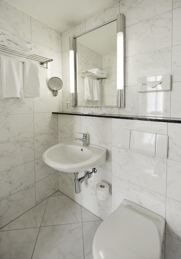 Bathroom 4, Altstadt Hotel Krone Luzern, Luzern