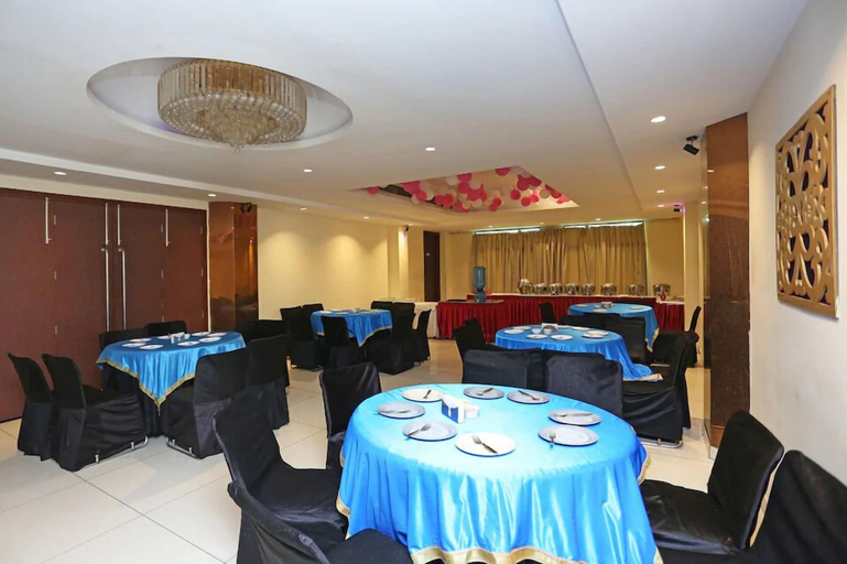 Food & Drinks 3, FabHotel The Townhouse, Ghaziabad