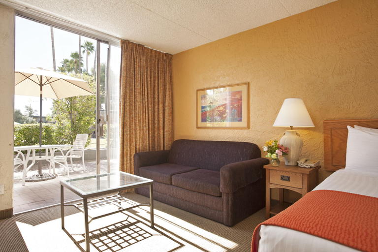Bedroom 4, Ramada by Wyndham Tucson, Pima