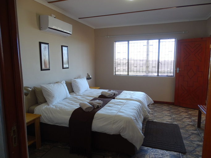 Bedroom 2, Eden Self Catering Chalets, Windhoek Rural