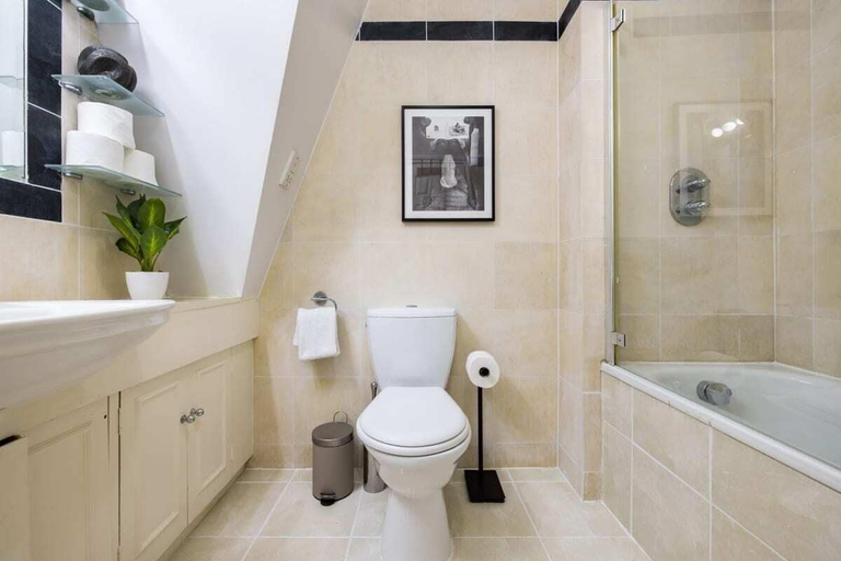 Bathroom 4, The St Johns Wood Classic - Snazzy 2bdr Flat, London