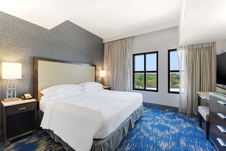 Bedroom 3, Embassy Suites by Hilton Alexandria Old Town, Alexandria