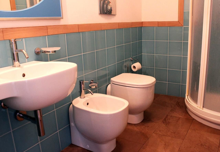 Bathroom 4, Hotel O'scià, Agrigento