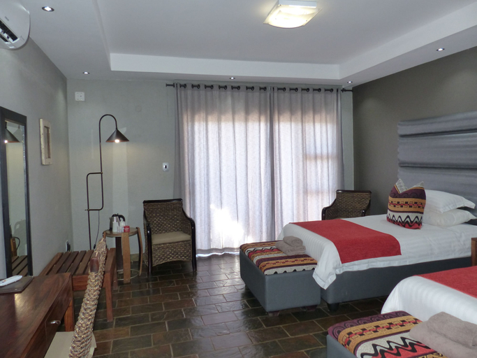 Bedroom 4, Opuwo Country Hotel, Opuwo