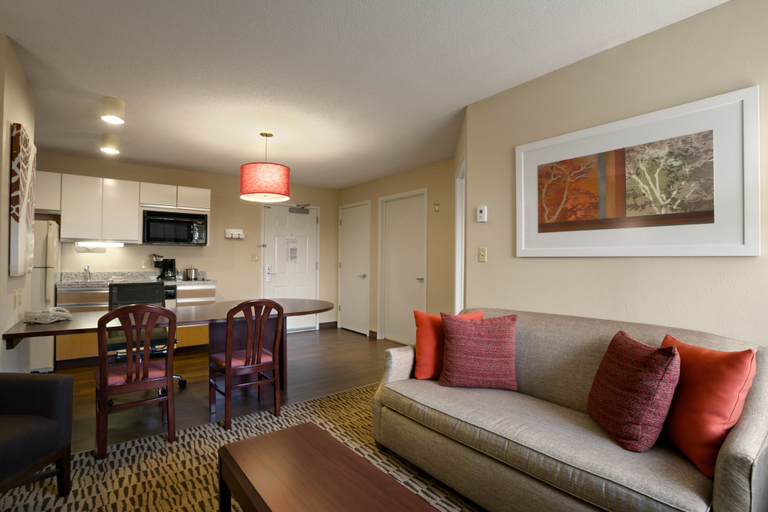 Others 5, MainStay Suites Detroit Auburn Hills, Oakland