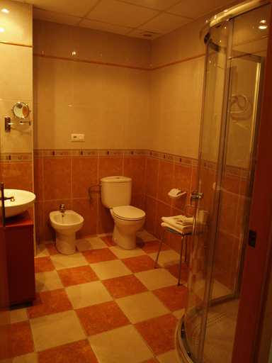 Bathroom 4, Hotel Nou Casablanca, Castellón