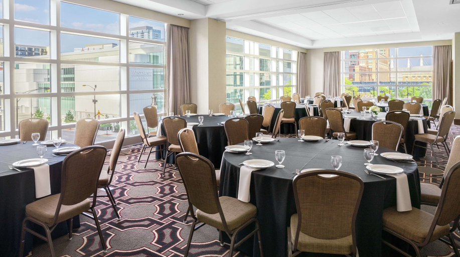 Food & Drinks 5, Home2 Suites by Hilton Chicago McCormick Place, Cook