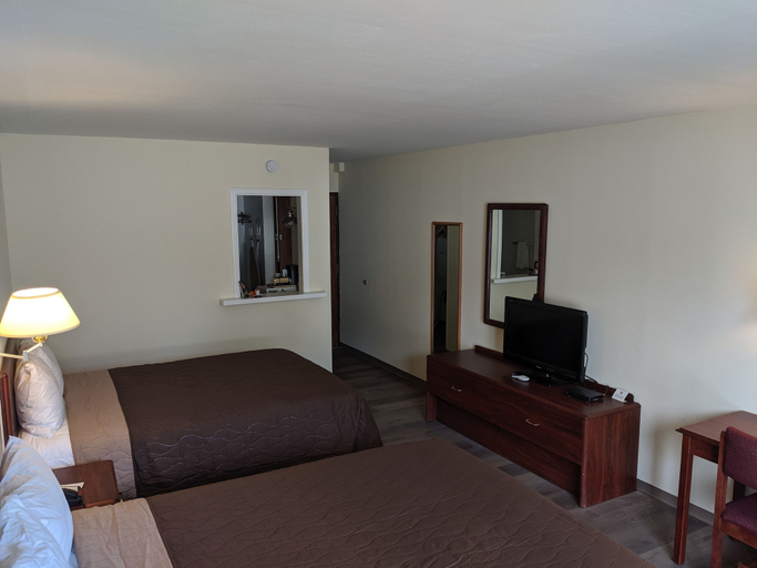 Bedroom 3, Western Inn and Suites, Garfield
