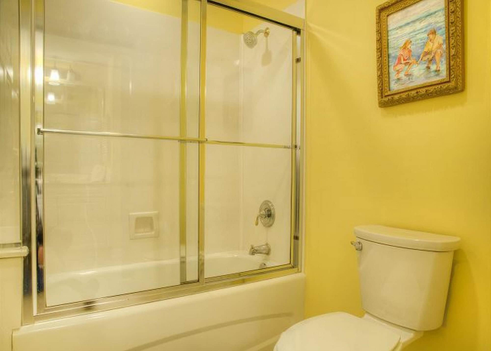 Bathroom 3, Palmetto Vacation Rentals at Kingston Plantation, Horry