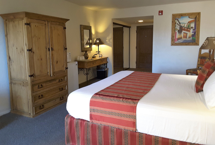 Bedroom 3, Beaver Creek Inn, Yavapai