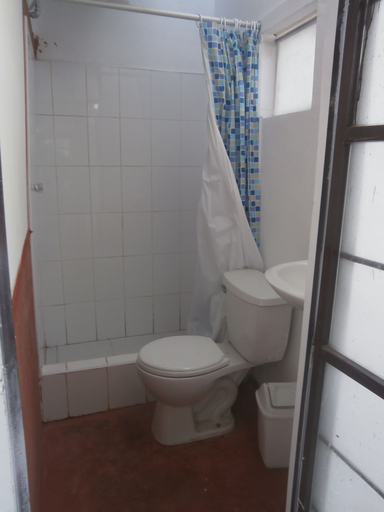 Bathroom, Casa Clarín, Cajamarca