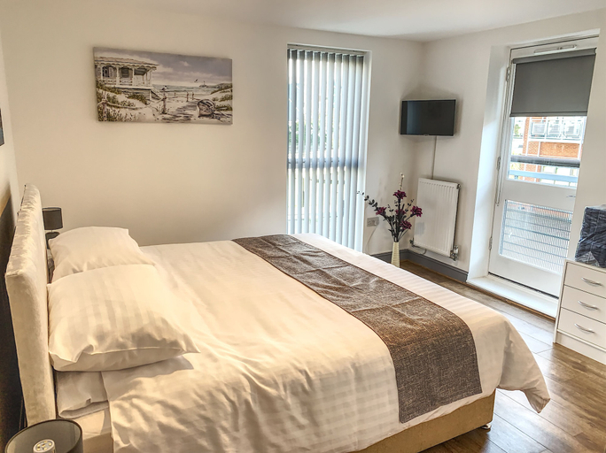 Bedroom 3, Toothbrush Apartments - 2 bed 2 bath apt, Suffolk