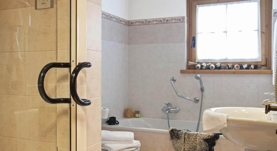 Bathroom 3, Chalet Mattias B&B, Sondrio
