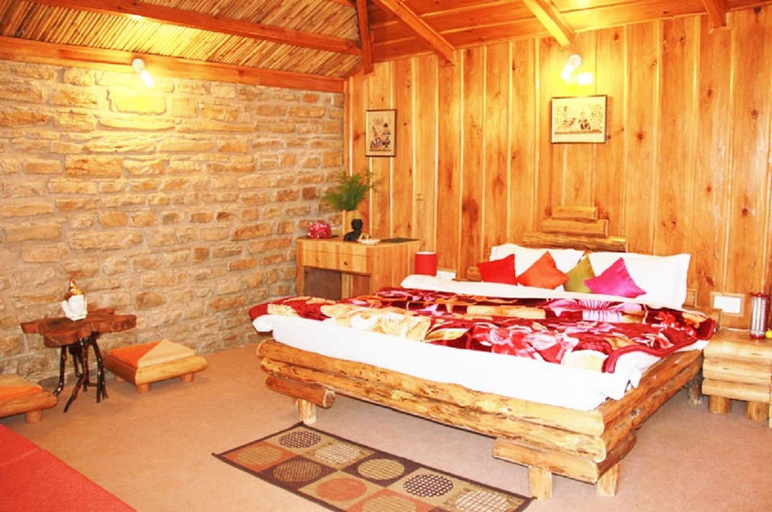 Bedroom 2, Trinetra Orchards, Nainital