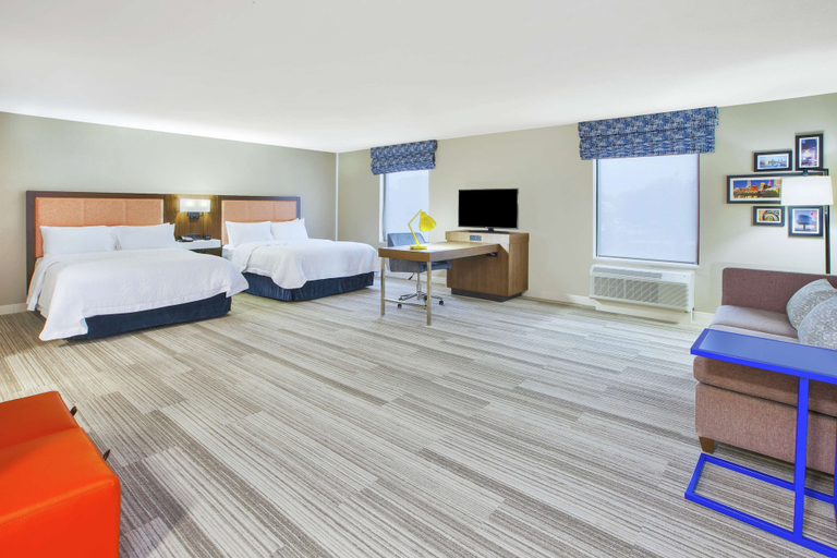 Bedroom 3, Hampton Inn & Suites Oakwood Village-Cleveland, Cuyahoga
