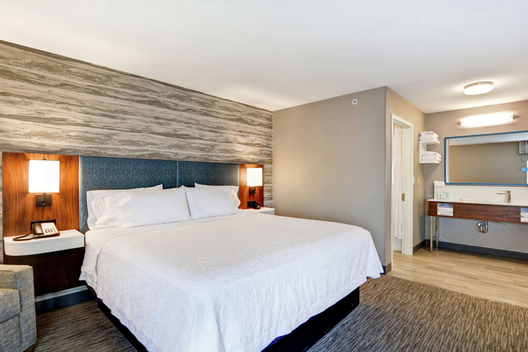 Bedroom 3, Hampton Inn by Hilton Moab, Grand