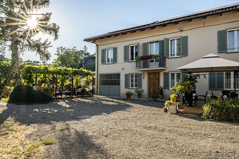Exterior & Views 2, Villa Curte Nicia, Asti