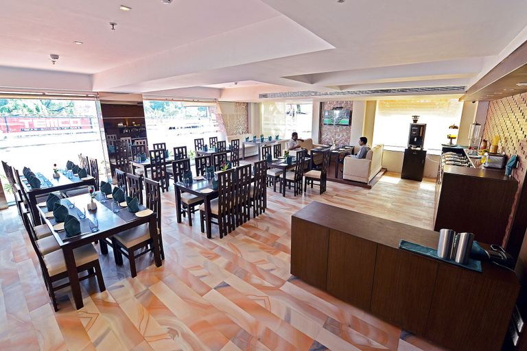 Food & Drinks 2, Ethnotel, Kolkata Airport, North 24 Parganas