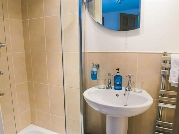 Bathroom 3, Angel House Bed & Breakfast, Derry and Strabane