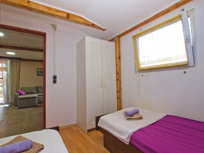 Bedroom 2, House 1422, Vodnjan
