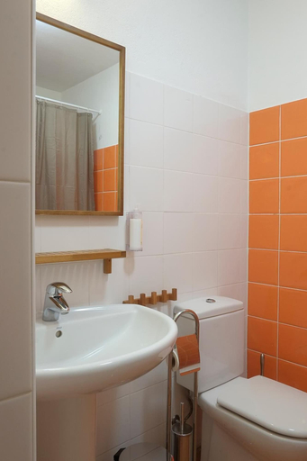 Bathroom 4, Monte da Cabeça Gorda, Viana do Alentejo