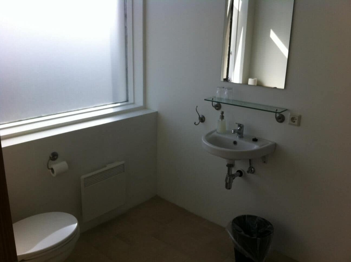 Bathroom 4, Hotel Post, Breiðdalshreppur