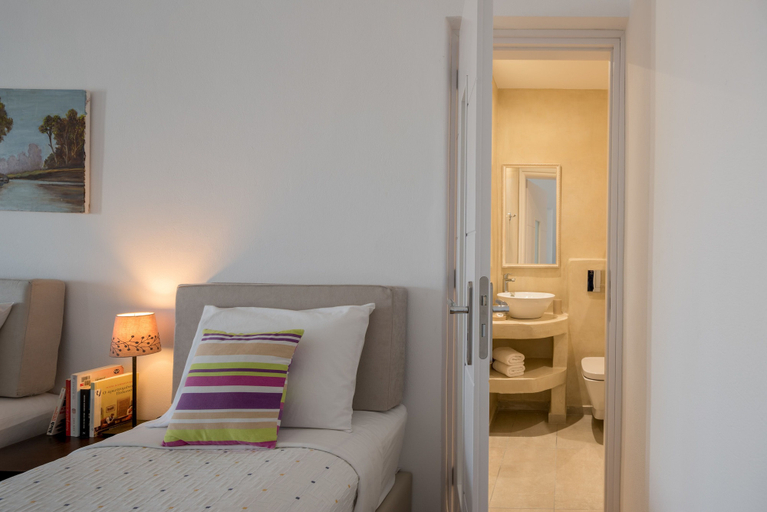 Bedroom 4, Caldera Romantica, South Aegean