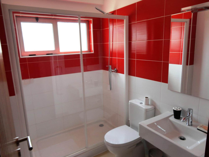 Bathroom 4, Inn Luanda, Ingombota