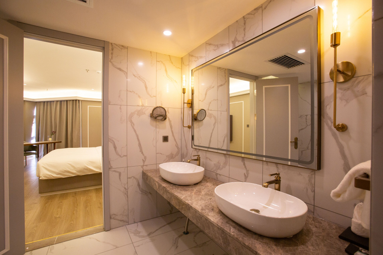 Bathroom 4, Mercure Taiyuan E Tech, Taiyuan