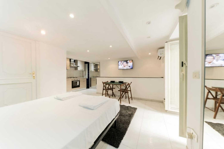 Bedroom 4, Luxury House, Napoli