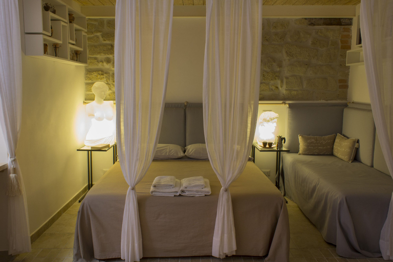 Bedroom 4, Casa Latina B&B, Napoli