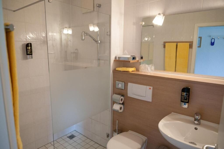 Bathroom, Hotel am Kellhof, Konstanz