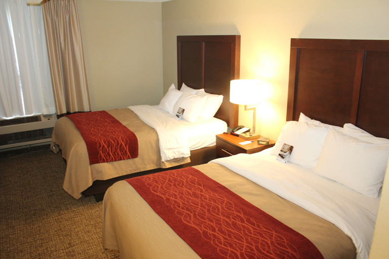Bedroom 3, Comfort Inn Splash Harbor, Richland