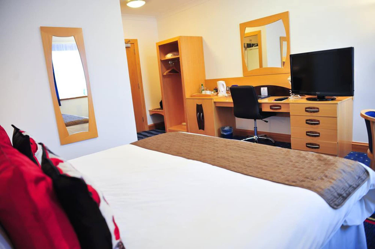Bedroom 3, The Park Hotel, East Ayrshire