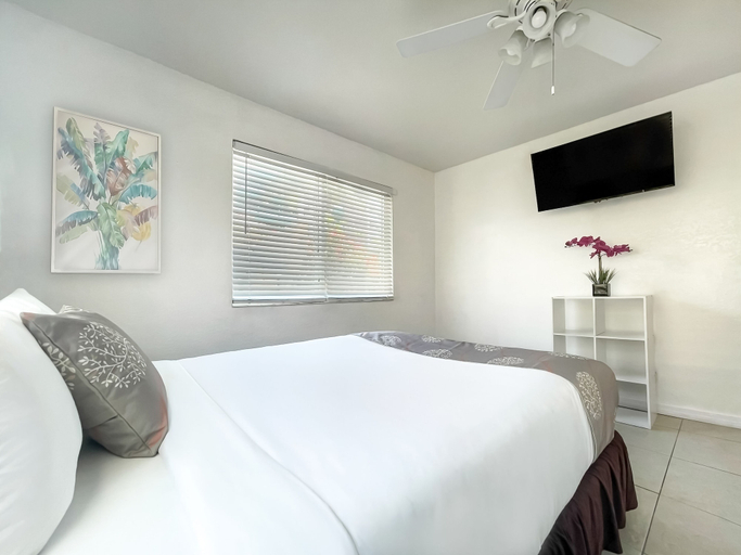 Bedroom 2, The Starfish, Broward