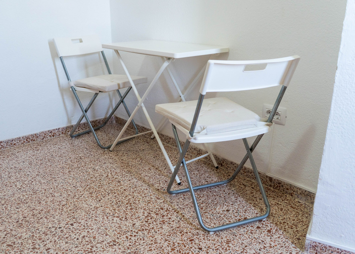 Others 5, Pensión Alcalá, Santa Cruz de Tenerife