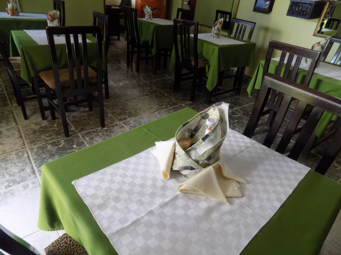 Food & Drinks 5, Cielo Country Inn, Igara