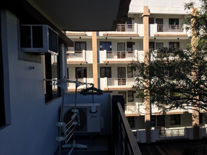Exterior & Views 2, Mayfield Park Residences, Pasig City