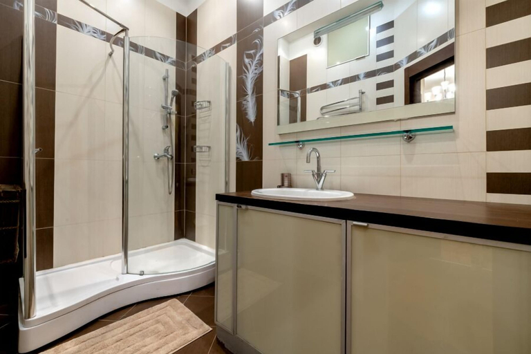 Bathroom 4, Spb2day Radisheva street, Sankt-Peterburg gorsovet