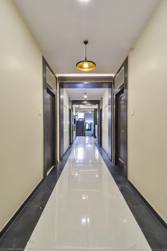 Others 5, Hotel Aroma, Mumbai City