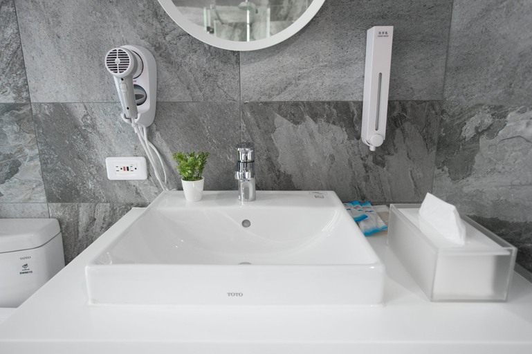 Bathroom 4, OX Suites, Kaohsiung